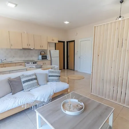 Brand New Fresh & Luminous Apartament *
