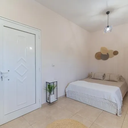 Brand New Fresh & Luminous Apartament *